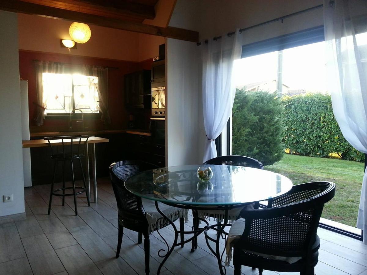 Chambre Privee Badet Salles (Gironde) Exterior foto